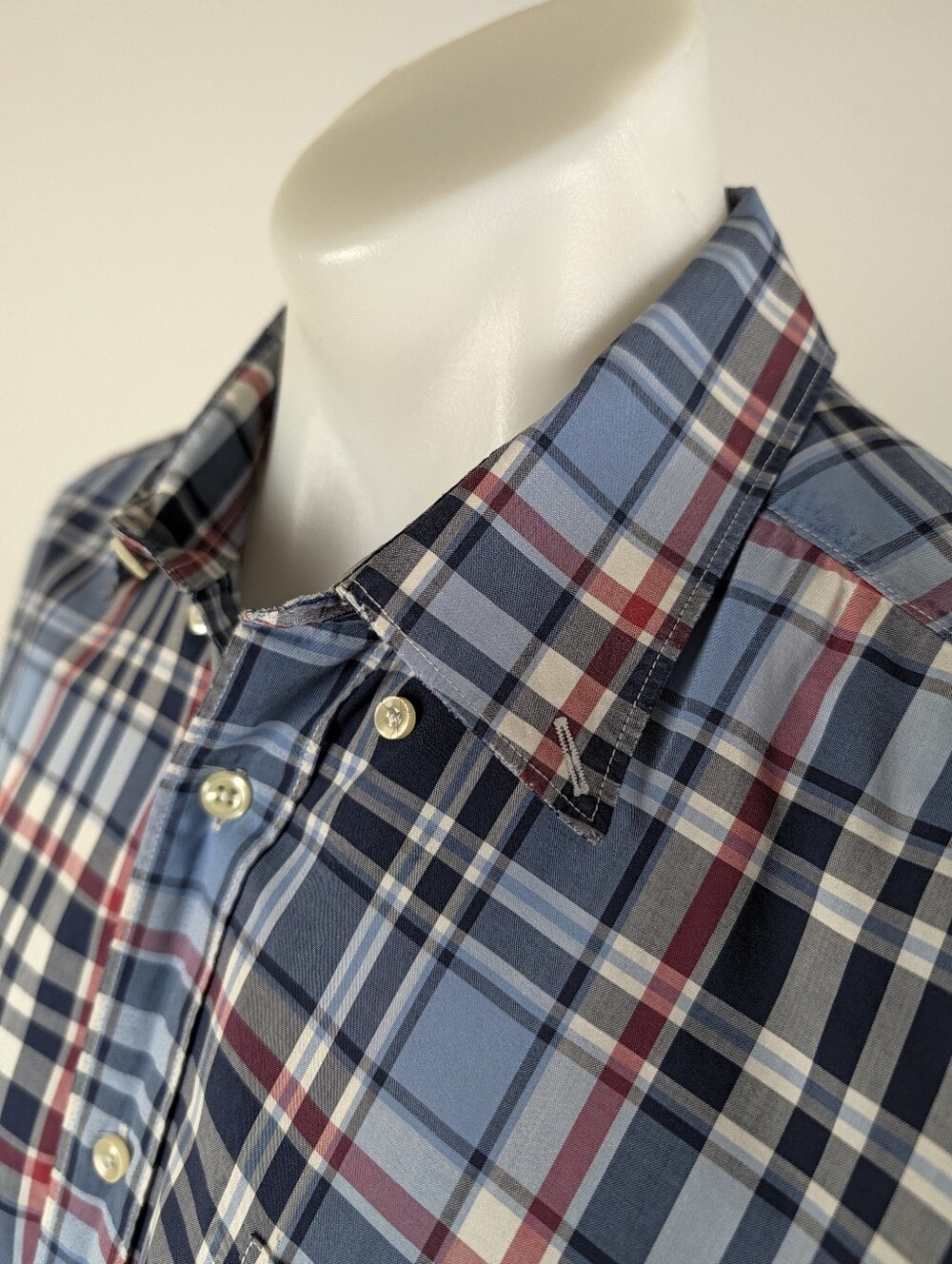 Barbour Blue and White Plaid Short-Sleeve Button-Down Shirt - Picture 3 of 10